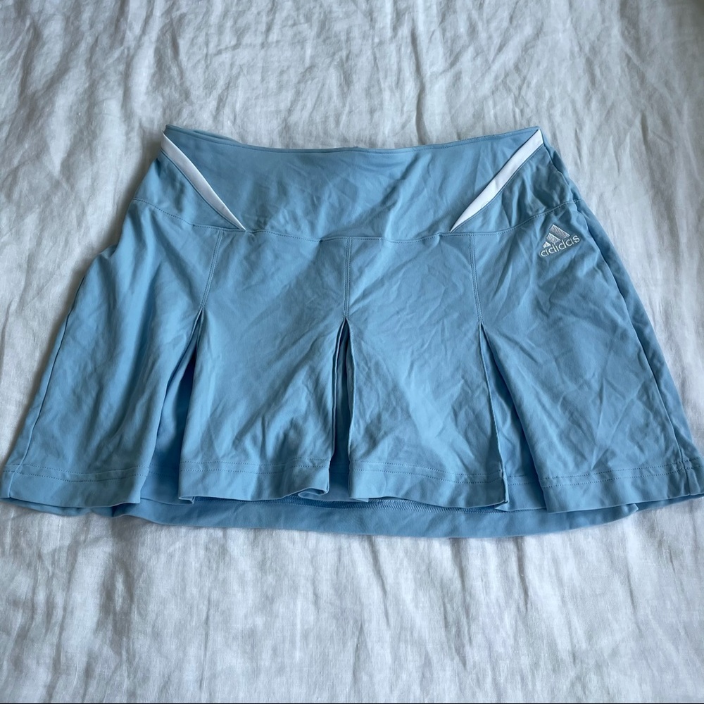 Adidas baby blue tennis skort w/ pleats